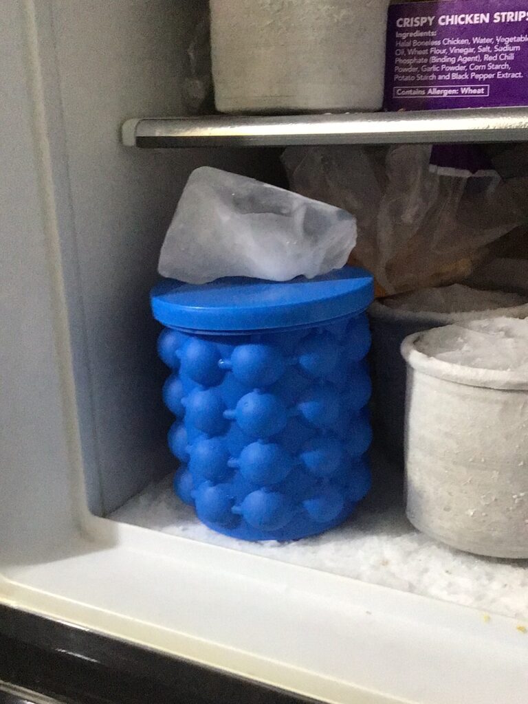 Image #1 from Hira Ali