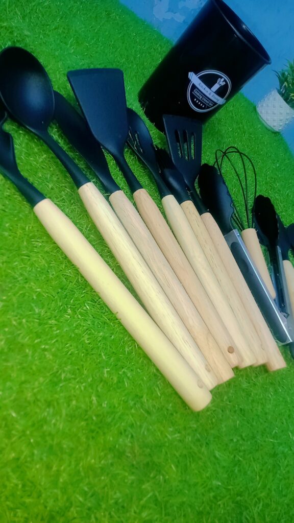 Image #2 from Esha Khan